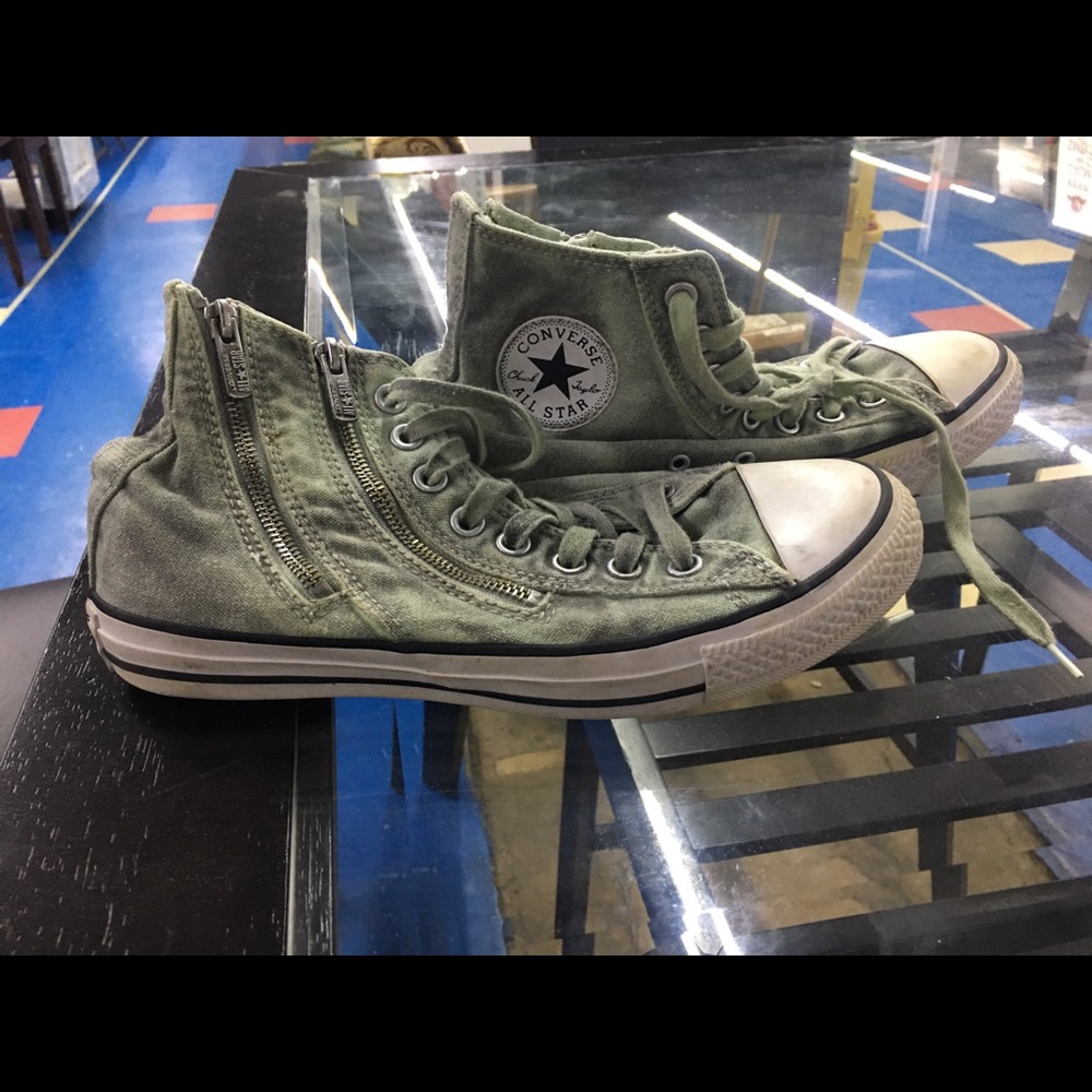 Chuck Taylor converse all star high tops
